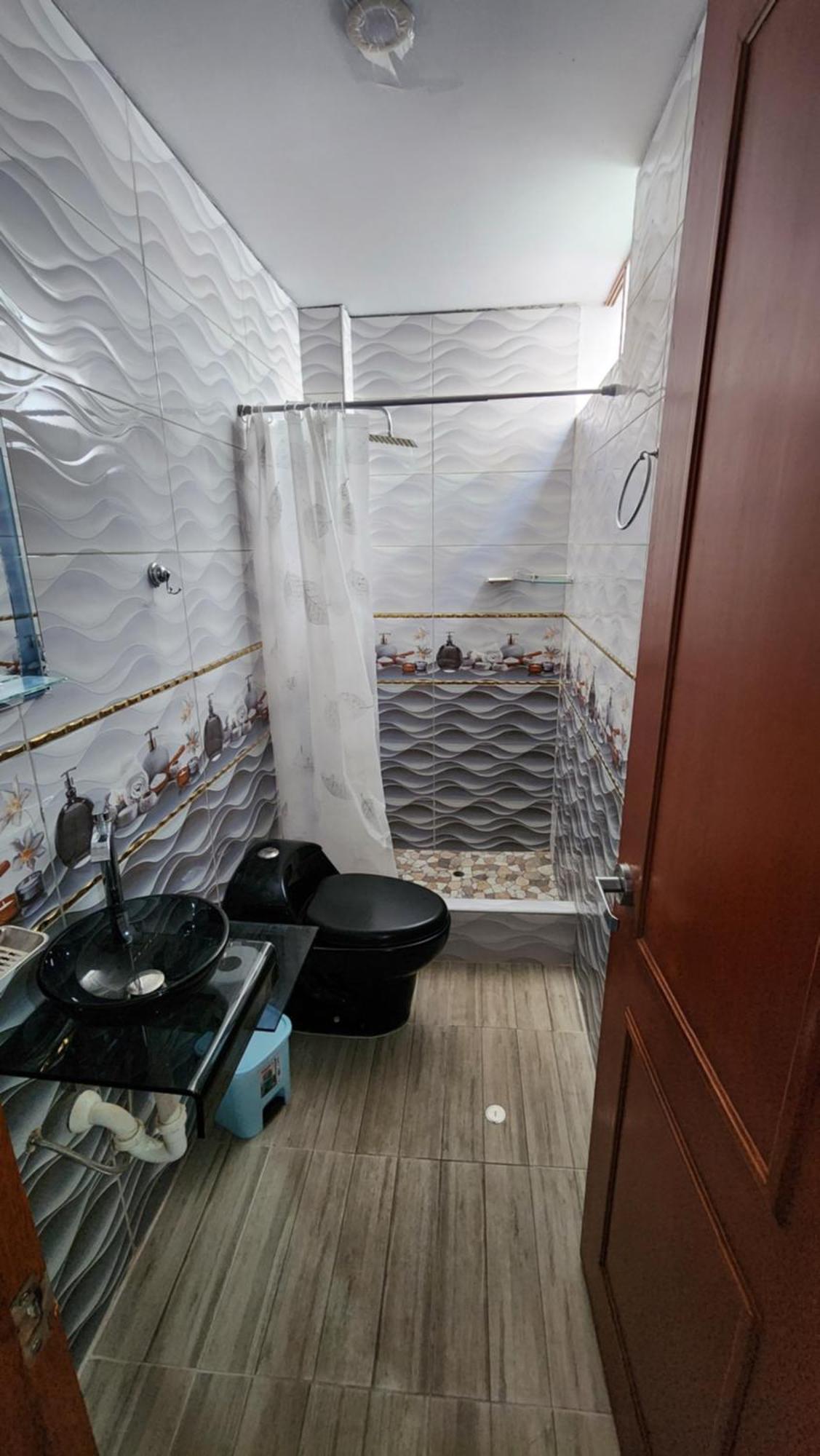 Transfer Vip Hostel Лима Экстерьер фото