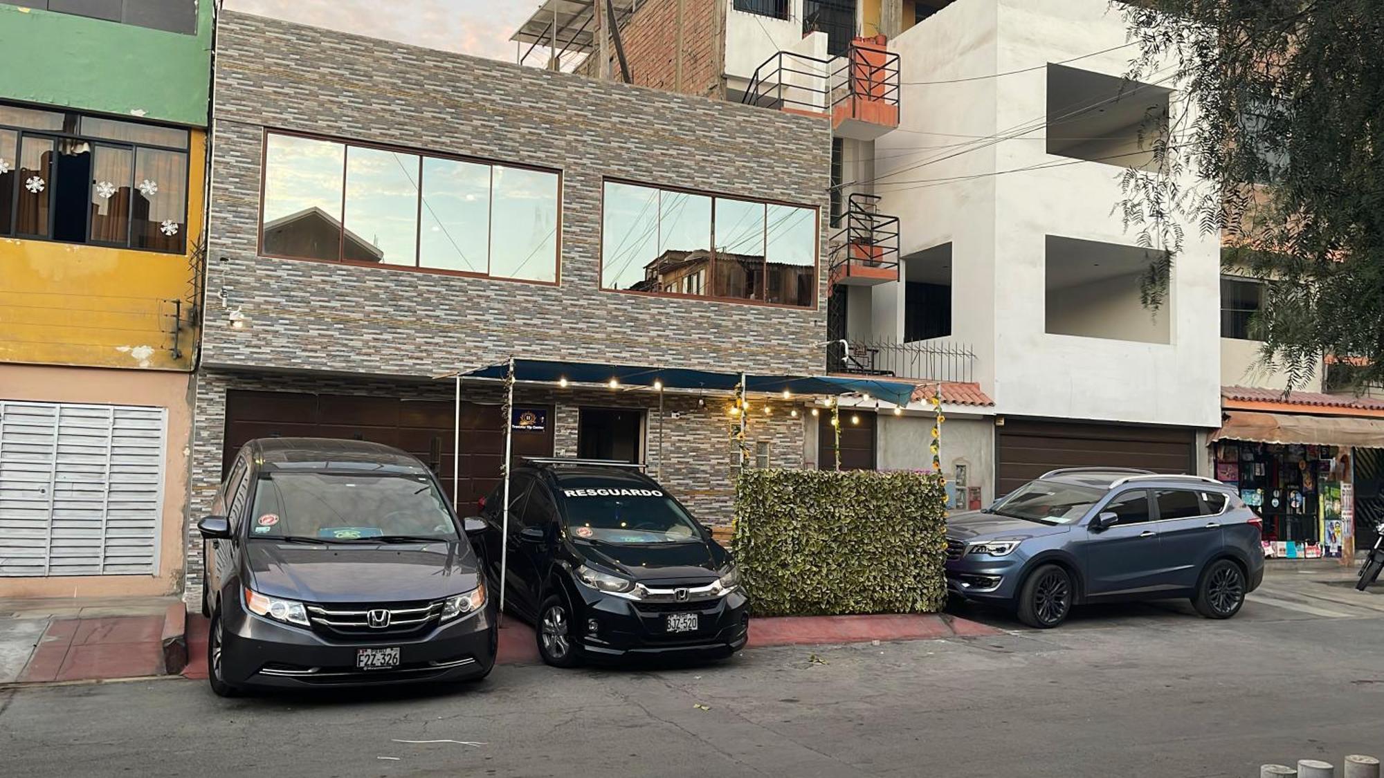 Transfer Vip Hostel Лима Экстерьер фото